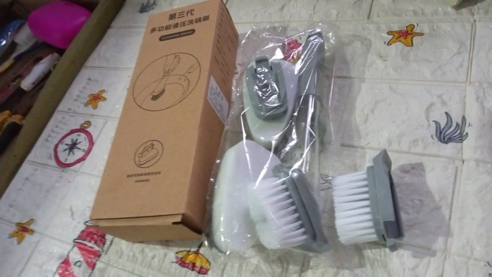 1271B Dish Scrubber with Soap Dispenser, Soap Dispensing Dish Brush Set, Dishwashing Brushes Kitchen Scrub Dish Wand for Dishes Sink Pot Pan Cleaning and Washing,1 Handle,3Refill Replacement Head 1271B Dish Scrubber with Soap Dispenser, Soap Dispensing Dish Brush Set, Dishwashing Brushes Kitchen Scrub Dish Wand for Dishes Sink Pot Pan Cleaning and Washing,1 Handle,3Refill Replacement Head